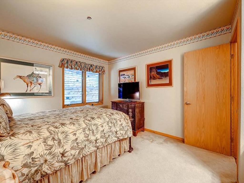 Tyra Chalet 127 Breckenridge Room photo